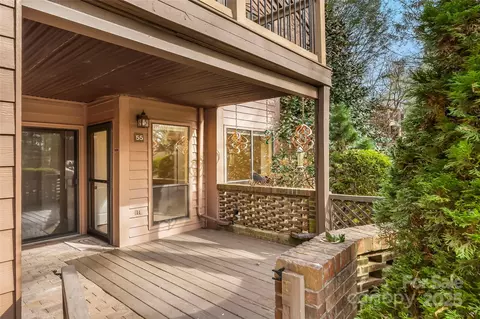 55 Ravencroft Ln, Asheville, NC 28803