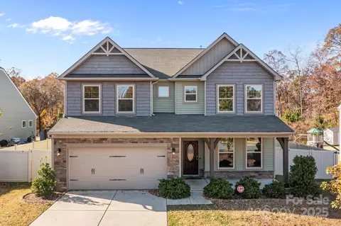 177 Kingston Dr, Mount Holly, NC 28120