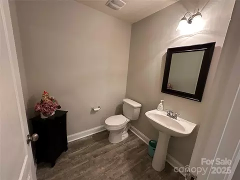 Bath - 366 Courtland Ct, Kannapolis, NC 28081 photo 1 of 6