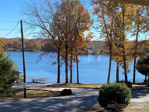 50010 Horseshoe Trl, Albemarle, NC 28001
