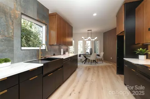 Kitchen - 1007 Everett Pl, Charlotte, NC 28205 photo 1 of 4