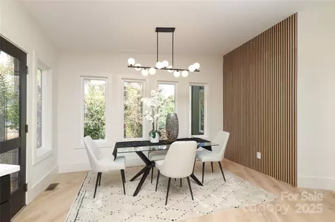 Dining - 1007 Everett Pl, Charlotte, NC 28205 photo 1 of 2