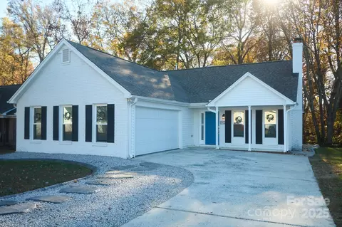 2907 Ashe Croft Dr, Indian Trail, NC 28079