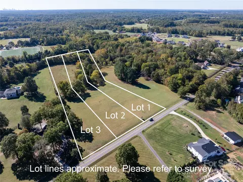 6318 Stephens Rd, Charlotte, NC 28078