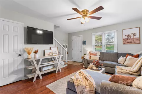 1330 5th Ne 196 St NE #196, Hickory, NC 28601