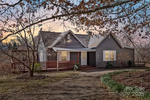 2 Worley Pl, Asheville, NC 28806