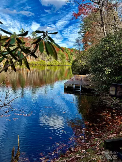 00 Hiwassee Rd, Lake Toxaway, NC 28747