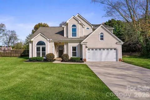 123 Southhaven Dr, Mooresville, NC 28117