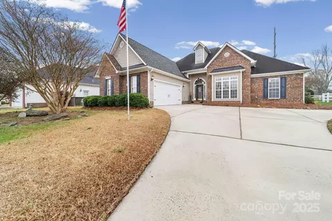 2006 Galena Chase Dr, Indian Trail, NC 28079