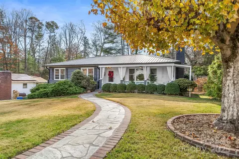 5 Deanwood Cir, Asheville, NC 28803