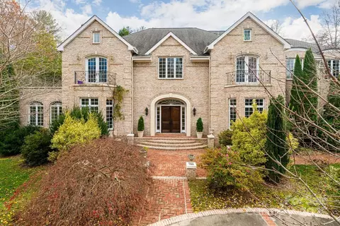 150 Rainbow View Dr, Fletcher, NC 28732