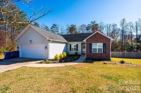 1781 Herbie Cir, Newton, NC 28658