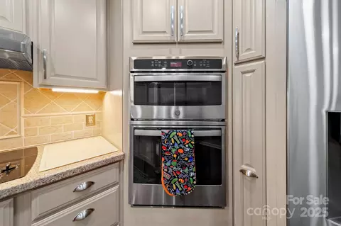 Kitchen - 3400 Griffith Rd, Monroe, NC 28112 photo 3 of 5