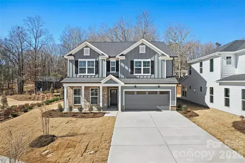 1011 Wt Ferguson Dr, Matthews, NC 28104