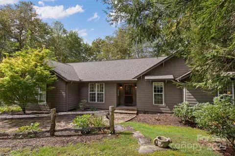 75 Hickory Dr, Highlands, NC 28741