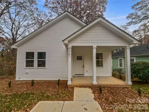 1701 5th St, Statesville, NC 28677