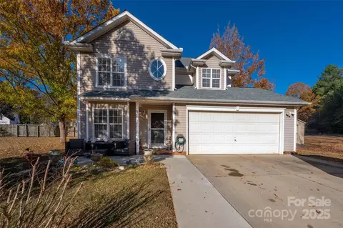 1200 Somerset Dr, Lancaster, SC 29720