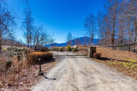 00000 High Peak 10 Rdg #10, Green Mountain, NC 28740