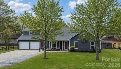 2241 Indian Cross Trl, Matthews, NC 28104