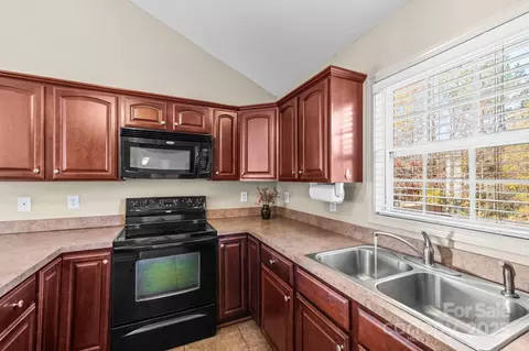 2244 Burris Rd, Conover, NC 28613 photo 8