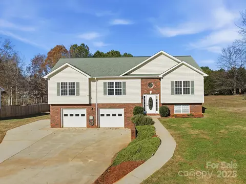 2244 Burris Rd, Conover, NC 28613 photo 3