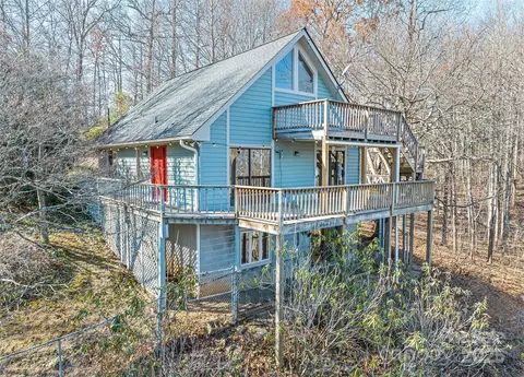 1350 Davis Mountain Rd, Hendersonville, NC 28739
