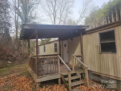 1126 Rector Corner Rd, Marshall, NC 28753 photo 3