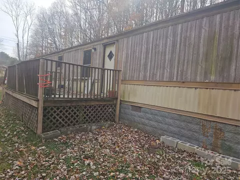 1126 Rector Corner Rd, Marshall, NC 28753 photo 6