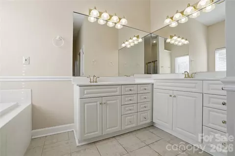 Bath - 1855 Cameron Heights Cir, Denver, NC 28037 photo 2 of 4