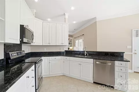 Kitchen - 1855 Cameron Heights Cir, Denver, NC 28037 photo 1 of 5