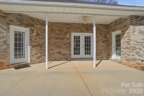 Exterior - 1855 Cameron Heights Cir, Denver, NC 28037 photo 3 of 5