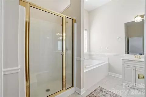 Bath - 1855 Cameron Heights Cir, Denver, NC 28037 photo 1 of 4