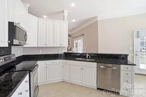 Kitchen - 1855 Cameron Heights Cir, Denver, NC 28037 photo 3 of 5
