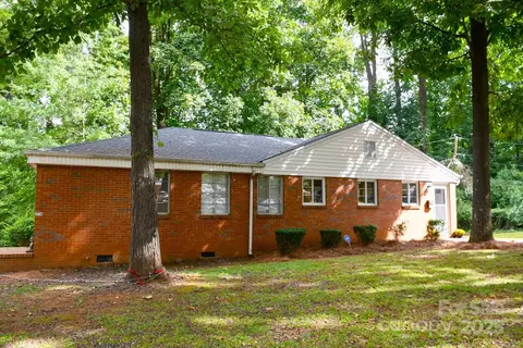 3210 Marlborough Rd, Charlotte, NC 28208