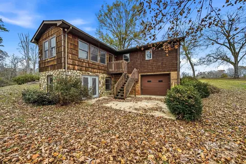 Exterior - 219 Settlemyre Rd, Morganton, NC 28655 photo 4 of 6