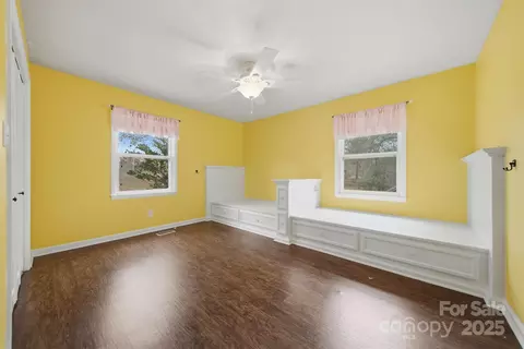 Bedroom - 219 Settlemyre Rd, Morganton, NC 28655 photo 4 of 5