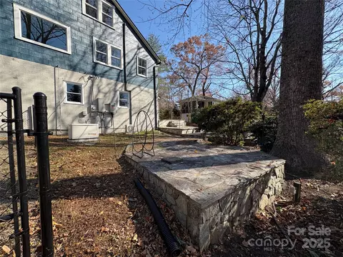 Exterior - 114 Broadway Ave, Tryon, NC 28782 photo 9 of 11