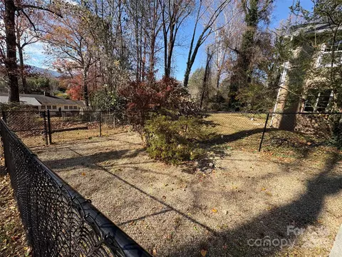 Exterior - 114 Broadway Ave, Tryon, NC 28782 photo 10 of 11
