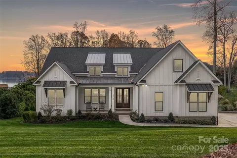 172 Broadbill Dr, Mooresville, NC 28117