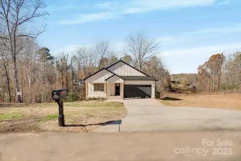 231 Tennessee Trl, Lincolnton, NC 28092