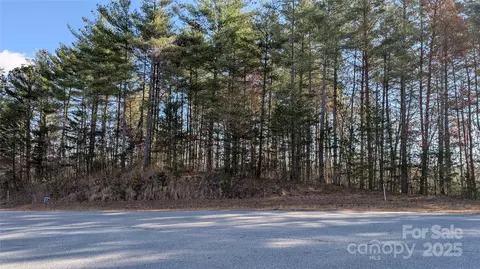 1111 Table View Dr, Morganton, NC 28655