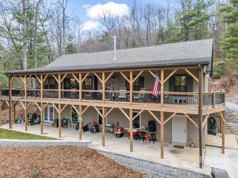 48 Rainbow Lake Cir, Black Mountain, NC 28711