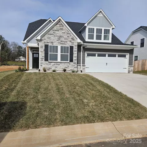 3 E Wilde Way, Fletcher, NC 28732