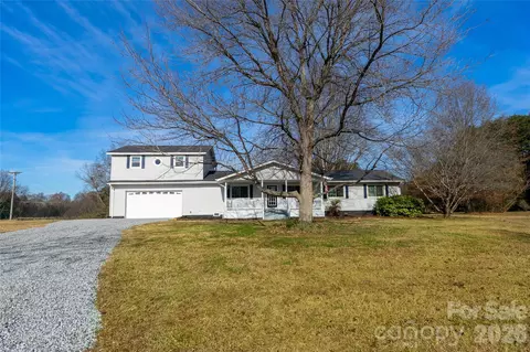 228 Brumley Rd, Mooresville, NC 28115