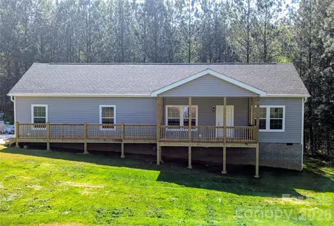 274 Quail Hill Dr, Rutherfordton, NC 28139