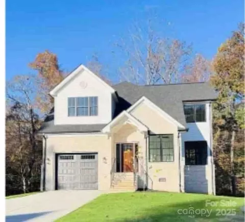 2207 Mt Isle Harbor Dr, Charlotte, NC 28214