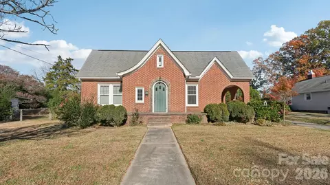 552 Hyde Park Ne Dr NE, Concord, NC 28025