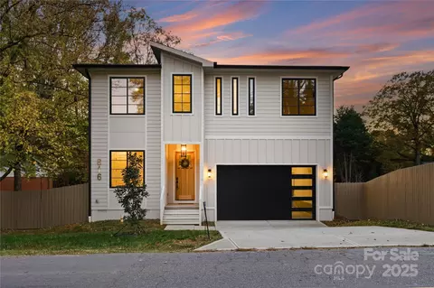 816 Tennyson Dr, Charlotte, NC 28208