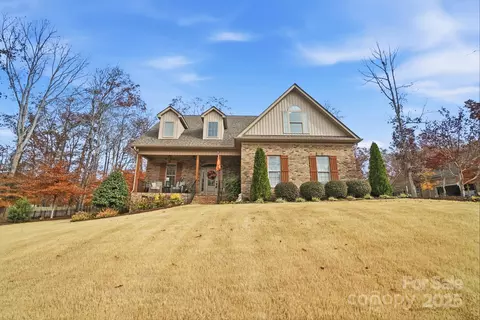 Exterior - 1007 Flat Rock Dr, Monroe, NC 28110 photo 1 of 5