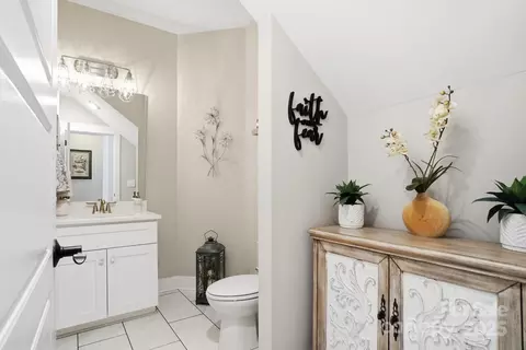 Entry Way - 1007 Flat Rock Dr, Monroe, NC 28110 photo 4 of 4